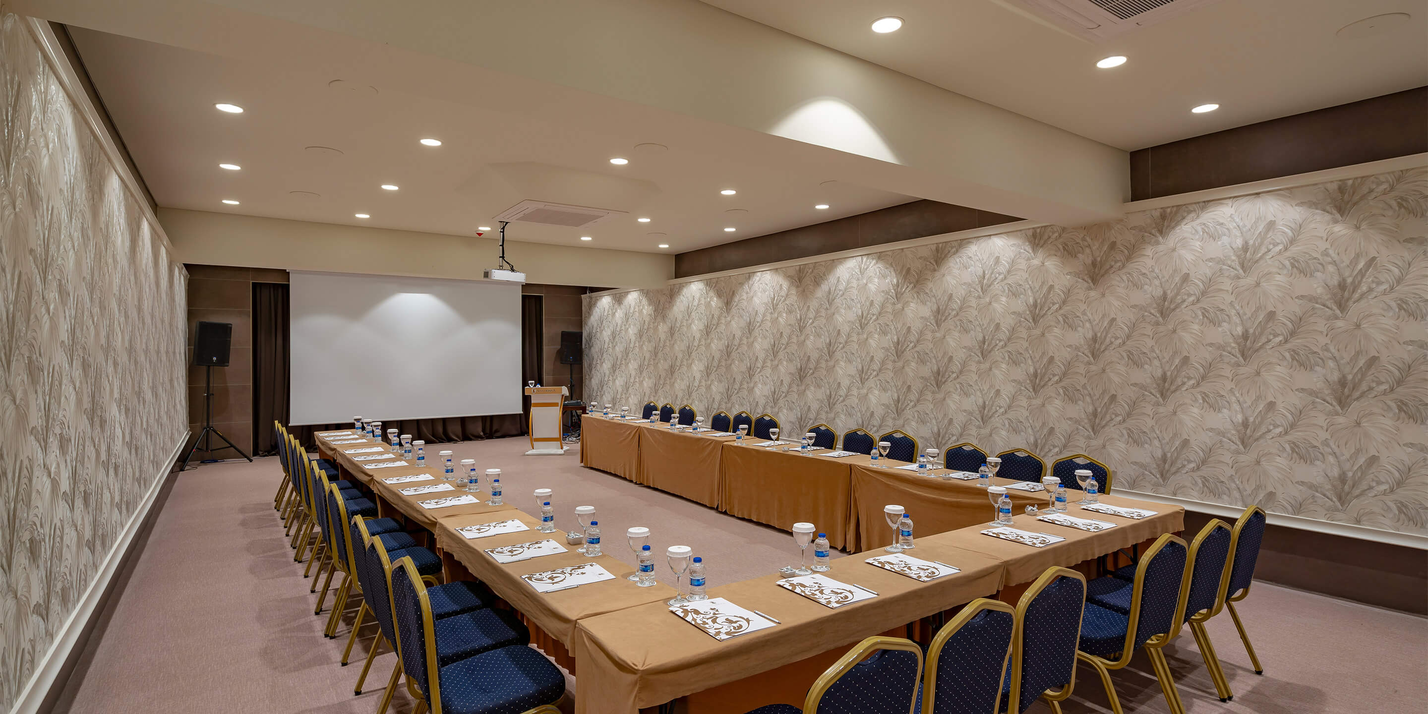 Dobedan Hotels Meeting Rooms Slider