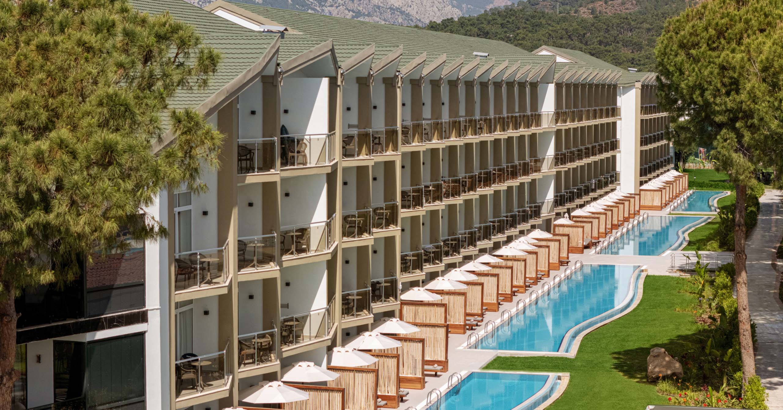Dobedan Hotel Kemer Swim Up Slider D2